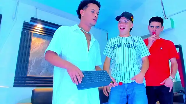 Snapshot of Rick_big chatting on 10/03/25, 04:14 Rick big online show from 10/03/25, 04:14