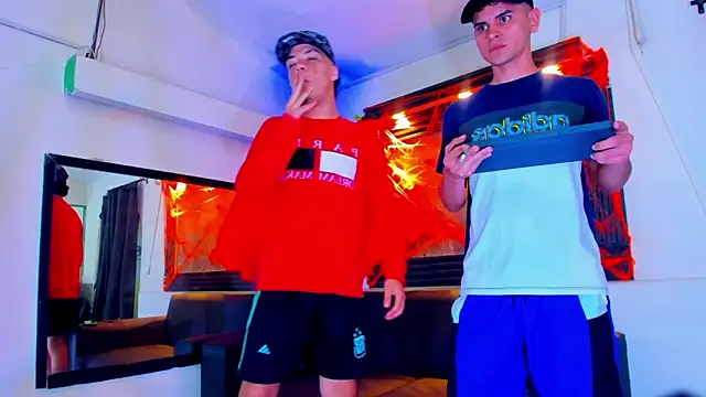 Snapshot of Rick_big chatting on 10/25/25, 04:11 Rick big online show from 10/25/25, 04:11