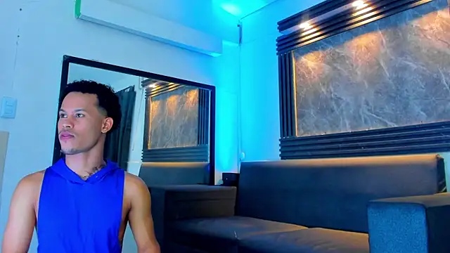 Snapshot of Rick_big chatting on 09/18/25, 04:59 Rick big online show from 09/18/25, 04:59