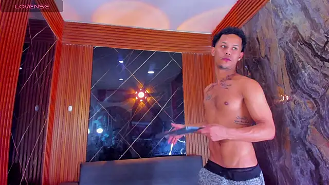 Snapshot of Rick_big chatting on 09/19/25, 04:16 Rick big online show from 09/19/25, 04:16