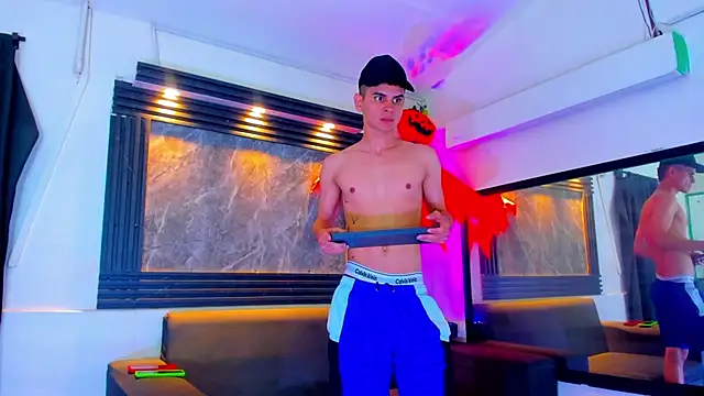 Snapshot of Rick_big chatting on 10/14/25, 04:13 Rick big online show from 10/14/25, 04:13