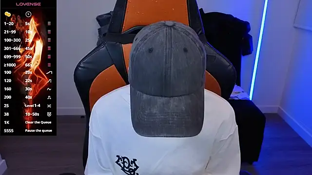 imlaiaaa online show from 10/30/25, 11:45