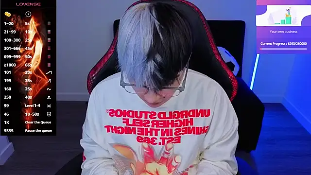 imlaiaaa online show from 11/18/25, 01:10