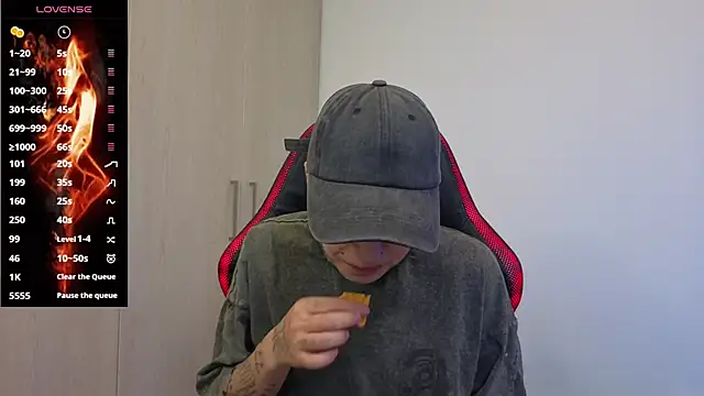 imlaiaaa online show from 12/18/25, 08:34