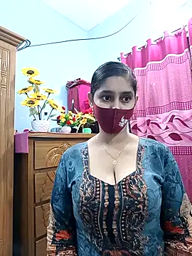 Snapshot of Cute_Faria chatting on 11/30/25, 02:51 Cute Faria online show from 11/30/25, 02:51