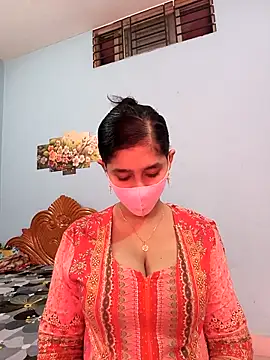 Snapshot of Cute_Faria chatting on 11/12/25, 02:48 Cute Faria online show from 11/12/25, 02:48