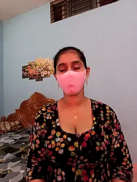 Snapshot of Cute_Faria chatting on 11/17/25, 02:37 Cute Faria online show from 11/17/25, 02:37