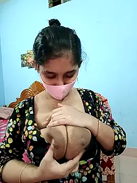 Snapshot of Cute_Faria chatting on 11/03/25, 04:39 Cute Faria online show from 11/03/25, 04:39