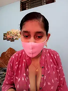 Snapshot of Cute_Faria chatting on 12/18/25, 03:55 Cute Faria online show from 12/18/25, 03:55