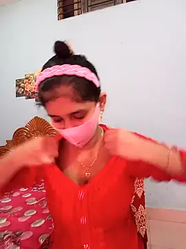 Snapshot of Cute_Faria chatting on 10/30/25, 03:05 Cute Faria online show from 10/30/25, 03:05