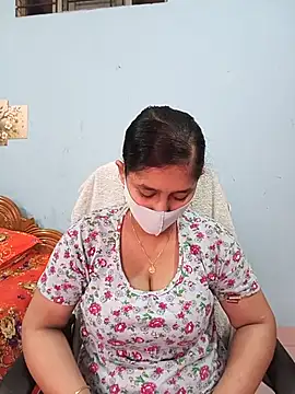 Snapshot of Cute_Faria chatting on 06/11/26, 04:42 Cute Faria online show from 06/11/26, 04:42