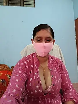 Snapshot of Cute_Faria chatting on 06/19/26, 04:29 Cute Faria online show from 06/19/26, 04:29