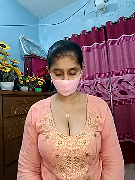 Cute Faria online show from 12/19/25, 04:09