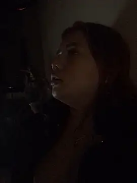 Snapshot of pamelalambert chatting on 10/13/25, 09:22 pamelalambert online show from 10/13/25, 09:22