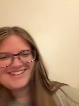 Snapshot of CurvyPaar2 chatting on 09/10/25, 07:46 CurvyPaar2 online show from 09/10/25, 07:46