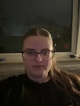 Snapshot of CurvyPaar2 chatting on 02/10/26, 08:30 CurvyPaar2 online show from 02/10/26, 08:30