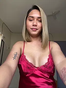 IvoryKath online show from 11/06/25, 03:32