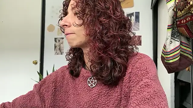 camille delrey online show from 02/16/26, 05:33