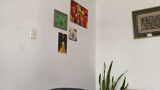 camille delrey online show from 06/17/26, 05:23