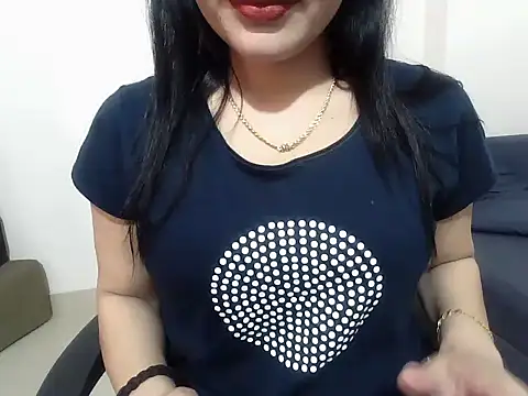 Snapshot of Hazel_Angel chatting on 09/21/25, 10:42 Hazel Angel online show from 09/21/25, 10:42