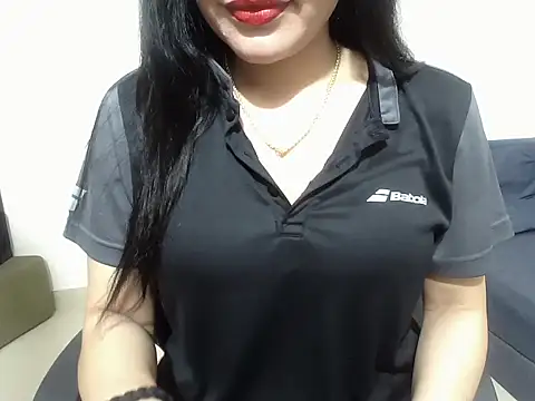 Snapshot of Hazel_Angel chatting on 09/26/25, 02:13 Hazel Angel online show from 09/26/25, 02:13