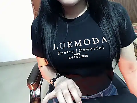 Hazel Angel online show from 02/28/26, 07:52