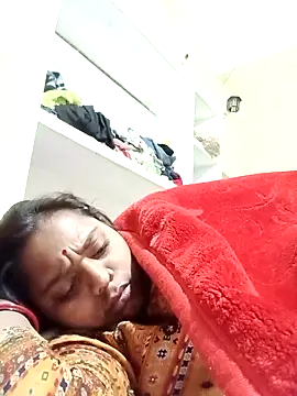 Hot crety online show from 12/23/25, 01:27