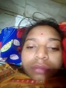 Hot crety online show from 11/22/25, 12:32