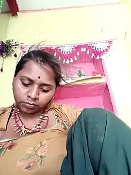 Hot crety online show from 03/29/26, 08:05