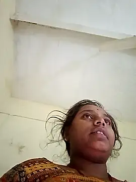 Hot crety online show from 11/19/25, 01:16