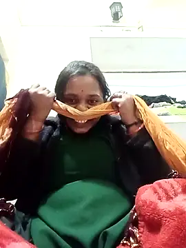 Hot crety online show from 01/09/26, 02:46