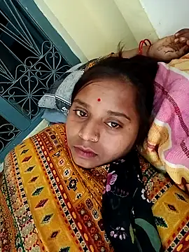 Hot crety online show from 11/06/25, 08:29