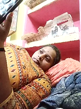 Snapshot of Hot_crety chatting on 06/07/26, 03:39 Hot crety online show from 06/07/26, 03:39