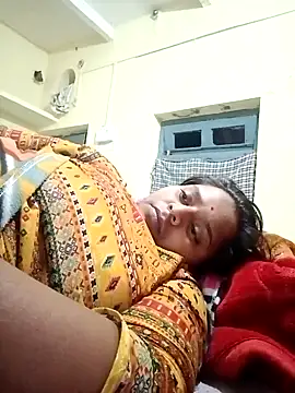 Hot crety online show from 11/28/25, 05:24