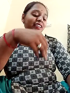 Snapshot of Hot_crety chatting on 07/09/26, 10:26 Hot crety online show from 07/09/26, 10:26