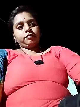 Snapshot of Hot_crety chatting on 06/03/26, 02:33 Hot crety online show from 06/03/26, 02:33