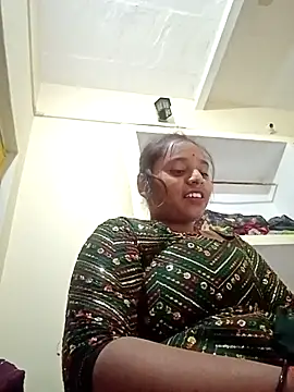 Hot crety online show from 12/01/25, 08:26