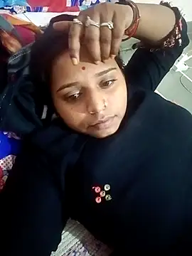 Snapshot of Hot_crety chatting on 09/09/25, 02:15 Hot crety online show from 09/09/25, 02:15