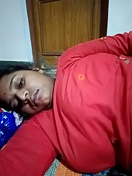 Snapshot of Hot_crety chatting on 09/25/25, 12:05 Hot crety online show from 09/25/25, 12:05