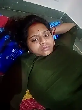 Snapshot of Hot_crety chatting on 09/21/25, 12:16 Hot crety online show from 09/21/25, 12:16