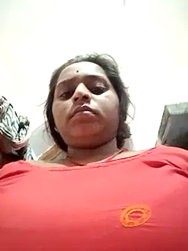 Snapshot of Hot_crety chatting on 09/24/25, 11:28 Hot crety online show from 09/24/25, 11:28