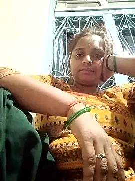 Snapshot of Hot_crety chatting on 10/10/25, 12:22 Hot crety online show from 10/10/25, 12:22