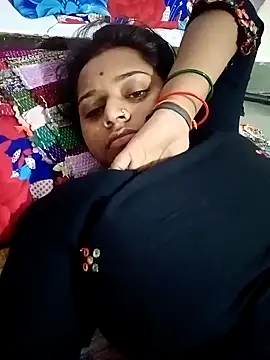 Snapshot of Hot_crety chatting on 09/10/25, 02:21 Hot crety online show from 09/10/25, 02:21