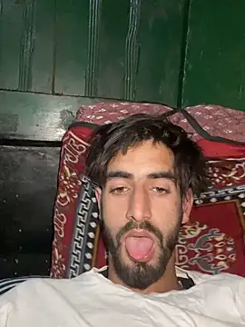 lyath3245 online show from 04/08/26, 06:31