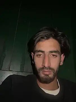 lyath3245 online show from 04/17/26, 02:31