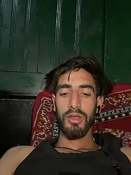 lyath3245 online show from 04/05/26, 06:58