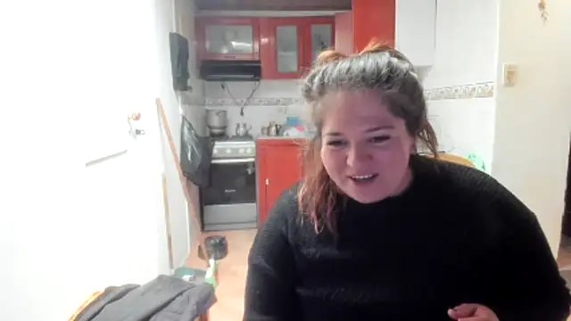 Snapshot of Daphne_girlsex chatting on 06/02/26, 02:17 Daphne girlsex online show from 06/02/26, 02:17