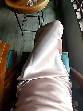 meomeocute online show from 12/19/25, 06:16