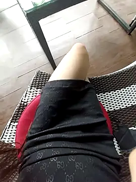 meomeocute online show from 10/31/25, 05:37