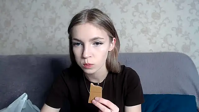 HitGyrl online show from 11/12/25, 08:07